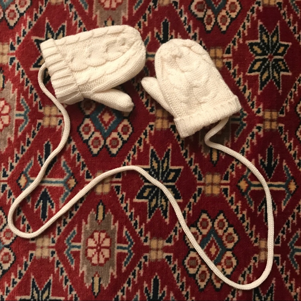 Jacadi Baby Mittens